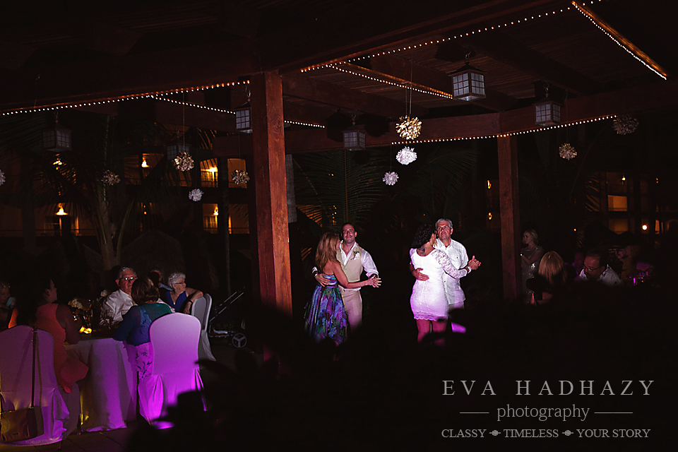 www.evahadhazy.com Majestic Wedding