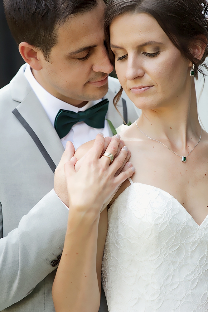 Montebello wedding photographers Quebec weddings Eva Hadhazy