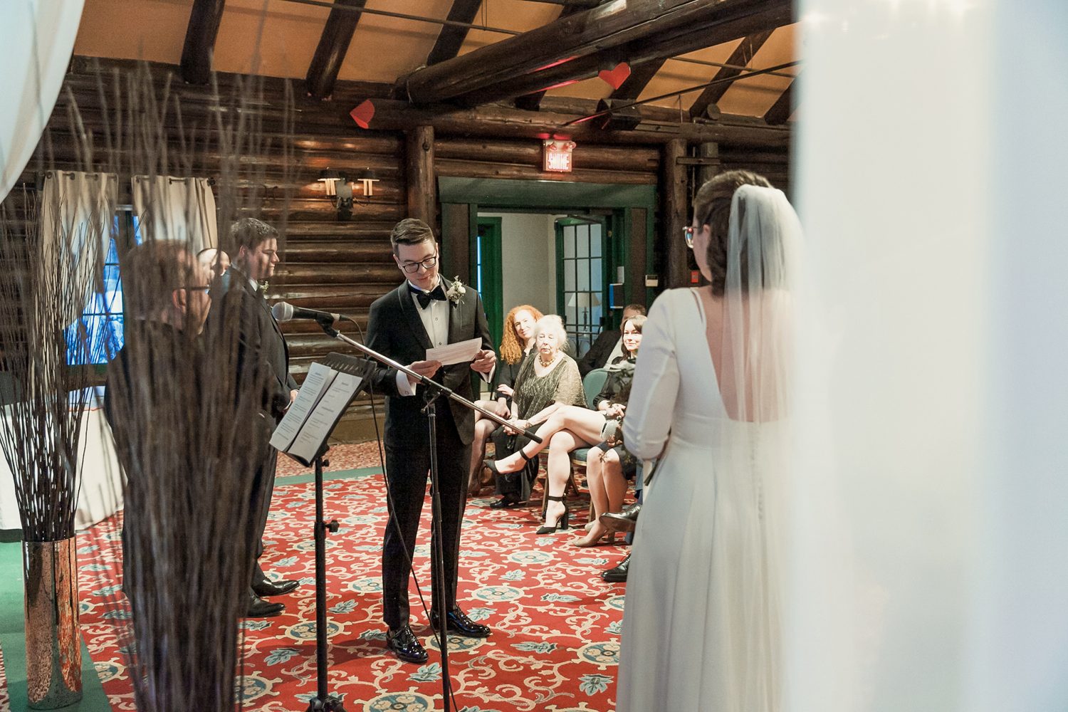 Winter ceremony at Heritage Room of Le CHateau Montebello
